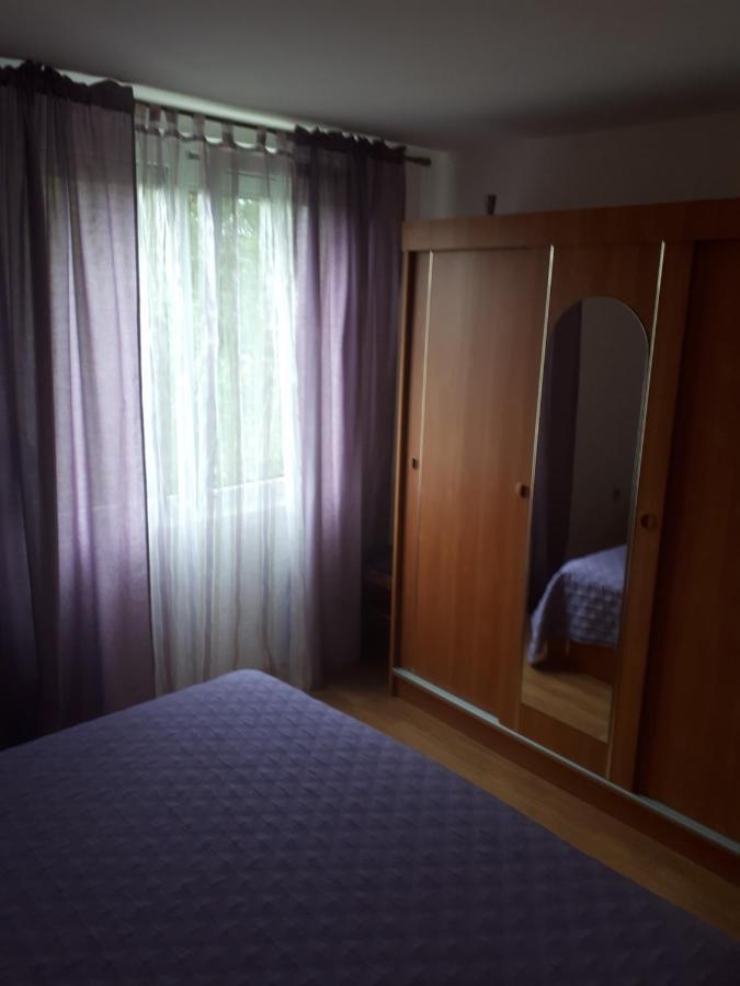 Apartments Makaus Kampor ภายนอก รูปภาพ
