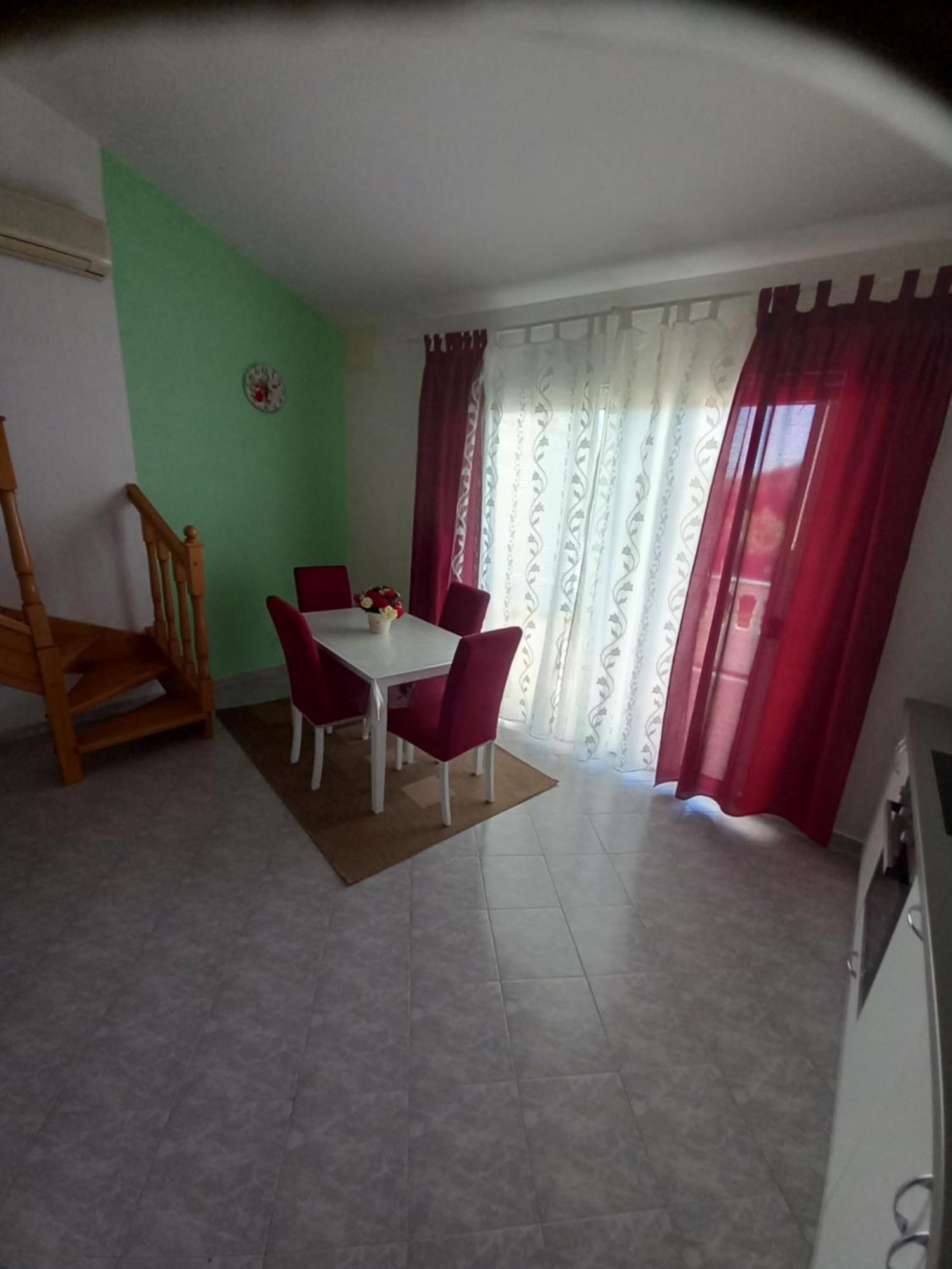 Apartments Makaus Kampor ภายนอก รูปภาพ